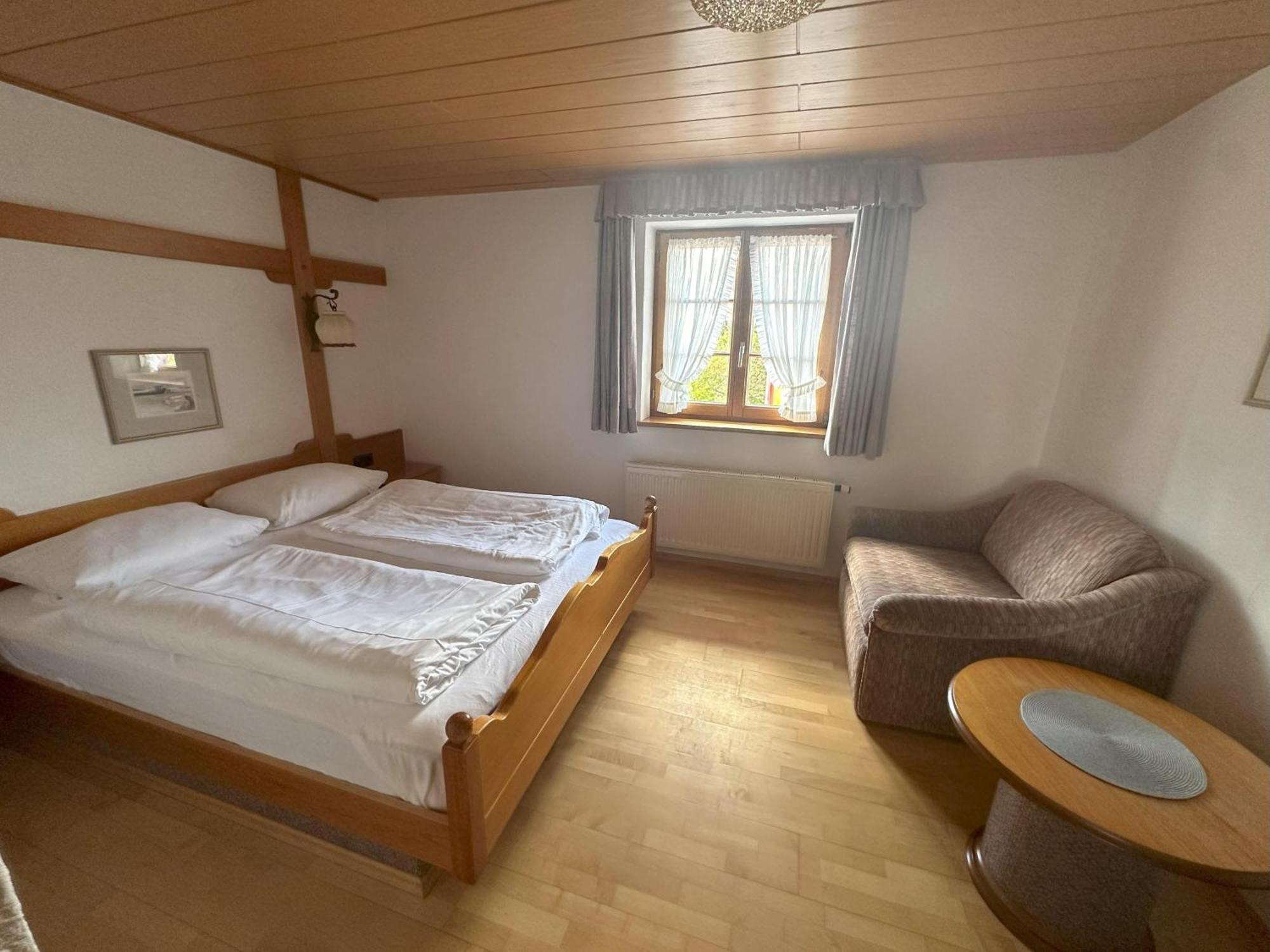 Hoehengasthaus Haldenhof Uberlingen Buitenkant foto